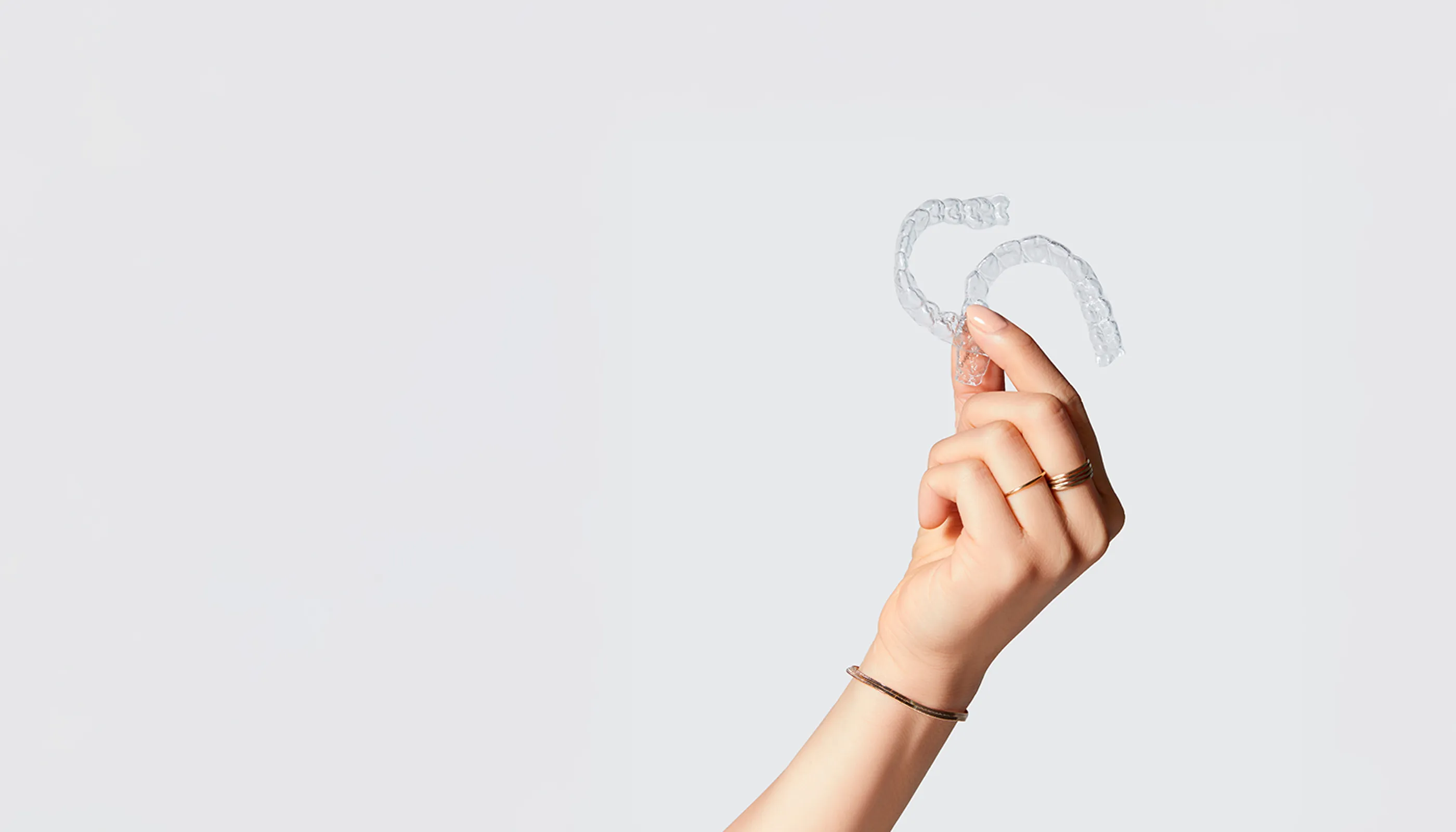 Homepage Hero Hand Aligners Desktop